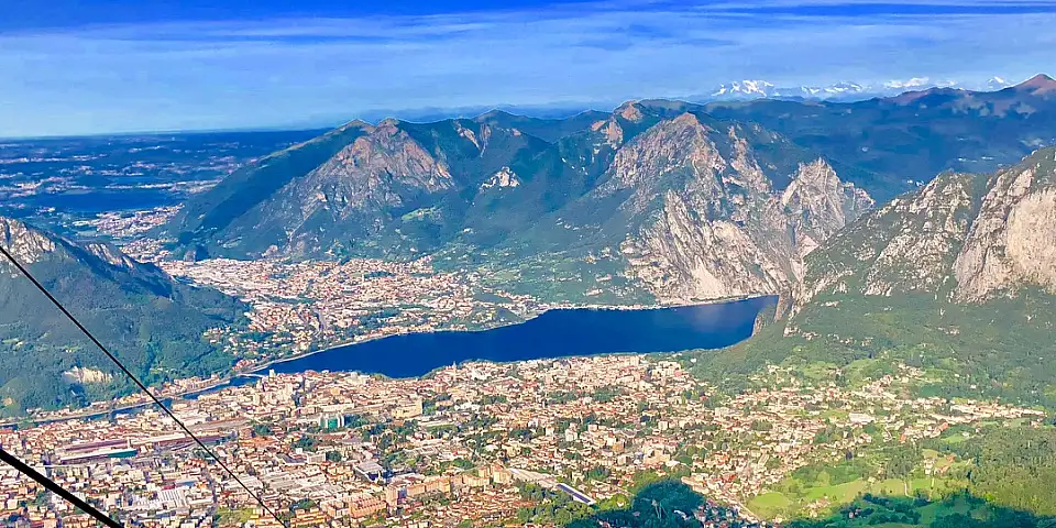 Piani d'Erna cable car open every days